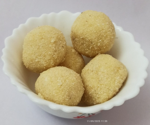 Rava Ladoo